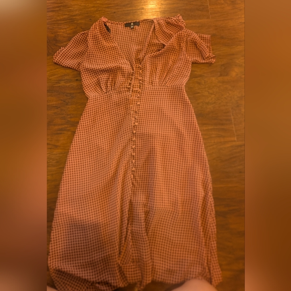 Elegant Pink Checkered Dress